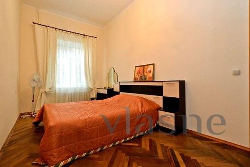 The apartment is in the center., Saint Petersburg - apartment by the day