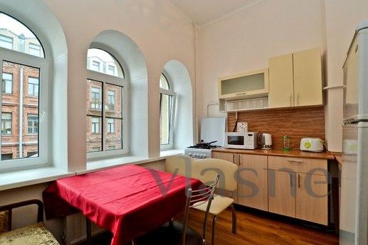 The apartment is in the center., Saint Petersburg - apartment by the day