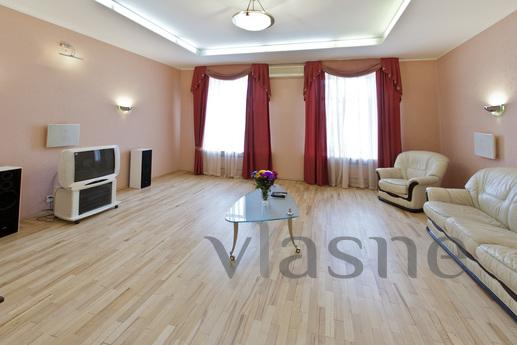 Apartment with Jacuzzi, Saint Petersburg - apartment by the day