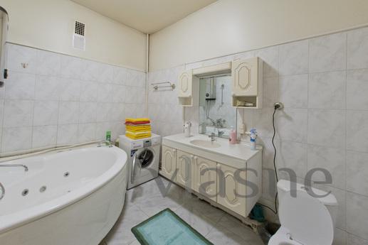 Apartment with Jacuzzi, Saint Petersburg - apartment by the day