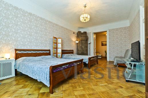 The apartment with balcony for 16 people, Saint Petersburg - apartment by the day