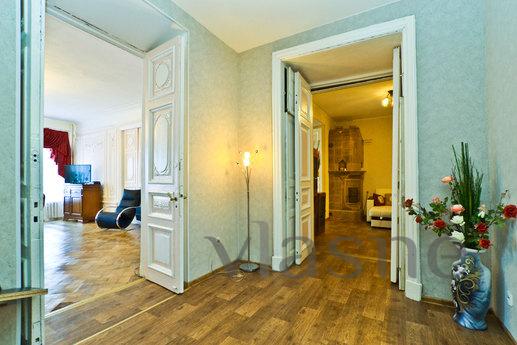 The apartment with balcony for 16 people, Saint Petersburg - apartment by the day