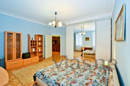 Luxury apartments for 10 people, Saint Petersburg - apartment by the day