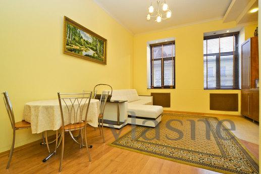 Comfortable apartment in the heart, Saint Petersburg - apartment by the day