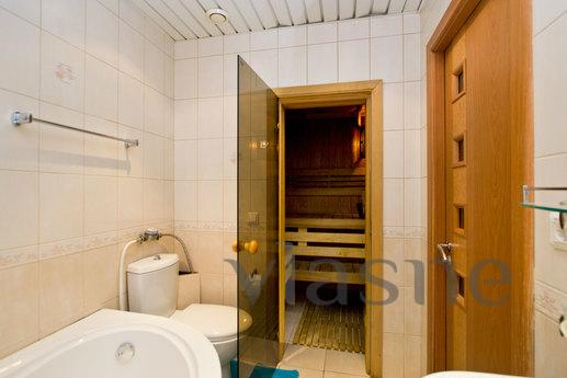 Two bathrooms, a sauna, a Jacuzzi, a bay, Saint Petersburg - apartment by the day