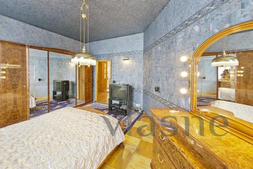 The apartment renovation in the center, Saint Petersburg - apartment by the day