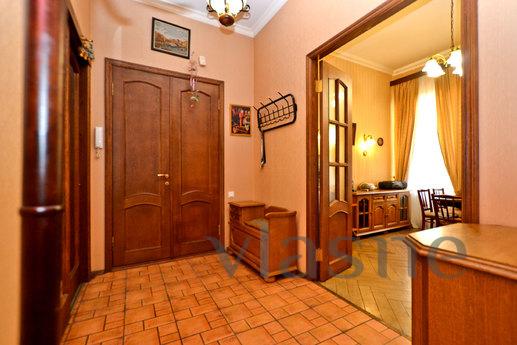 The apartment renovation in the heart of, Saint Petersburg - apartment by the day