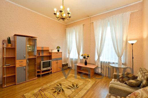 Apartment with Euro renovation, Saint Petersburg - apartment by the day
