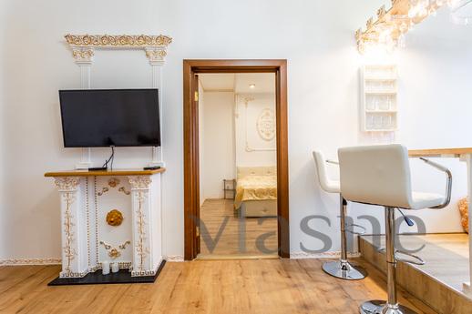 Author's apartment overlooking the c, Saint Petersburg - apartment by the day