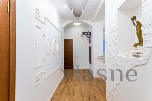 Author's apartment overlooking the c, Saint Petersburg - apartment by the day