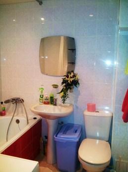 Cozy apartment, FREE !!! WI-FI Cozy apartment, FREE !!! WI-FI, Saratov - apartment by the day
