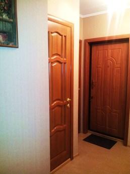 Cozy apartment, FREE !!! WI-FI Cozy apartment, FREE !!! WI-FI, Saratov - apartment by the day