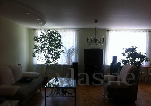 Comforts of home 5 minutes from the metr, Novosibirsk - apartment by the day