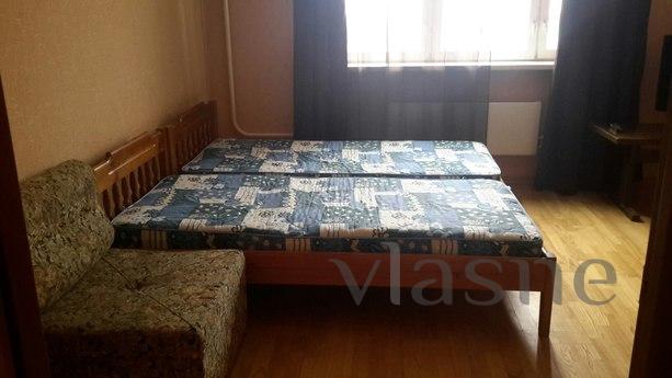 The cozy apartment is located near the IRTC Eye Microsurgery