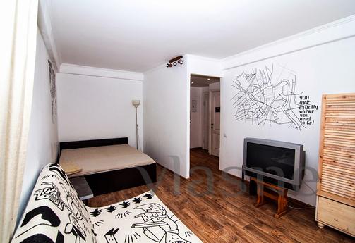White apartment for lovers of Scandinavian style and white n