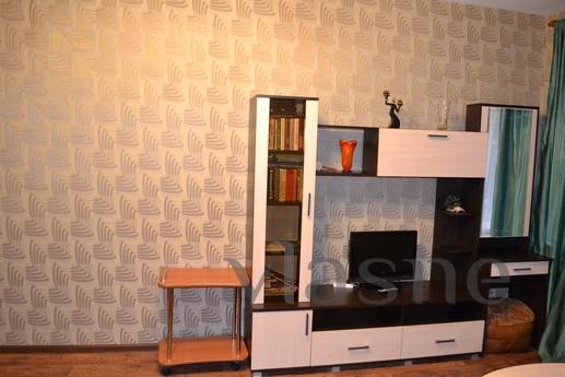 Excellent 1st apartment in the metro, Moscow - apartment by the day