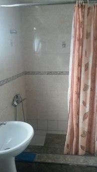 2 bedroom apartment in the center, Krasnodar - apartment by the day