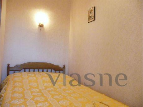 Interesting 2 bedroom apartment in a private house. Everythi
