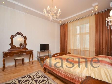 2-bedroom apartment in the city center, Chelyabinsk - apartment by the day
