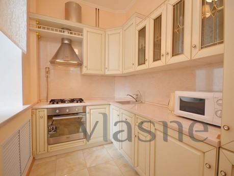 2-bedroom apartment in the city center, Chelyabinsk - apartment by the day