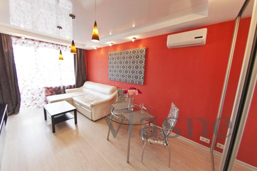 This beautiful, stylish two-bedroom apartment just 10-15 min