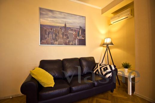 One bedroom apartment in the center with a panoramic view of