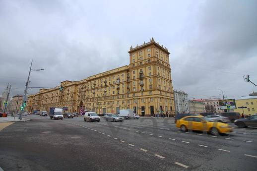 Daily Sadovaya-Chernogryazskaya St., 13 , Moscow - apartment by the day