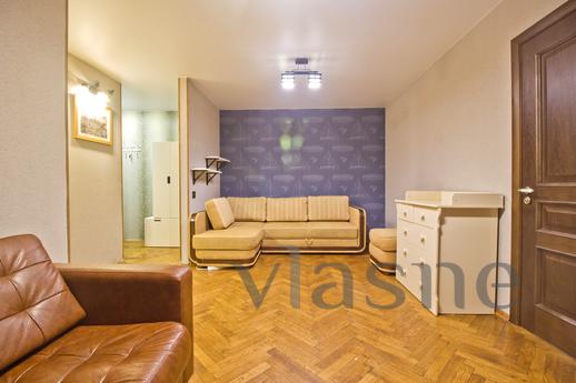 One bedroom apartment 12-15 minutes walk from the subway Kuz