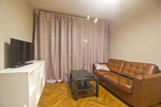 Daily Eseninsky Boulevard 2/24, Moscow - apartment by the day