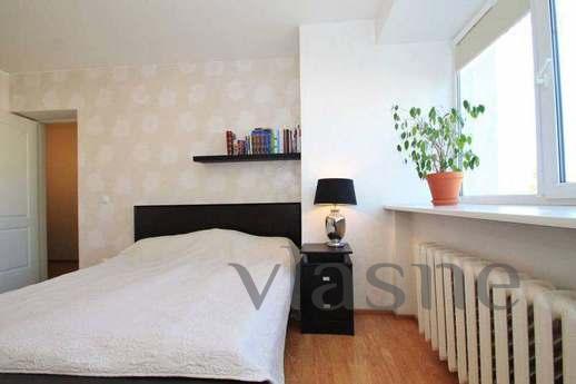 Stylish apartment in the metro, Moscow - apartment by the day