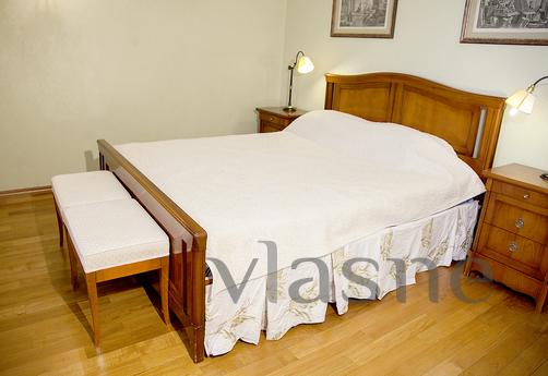 Daily Bolshoi Golovin Lane, 2, Moscow - apartment by the day
