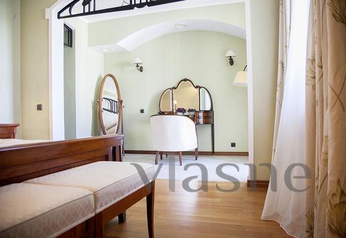 Daily Bolshoi Golovin Lane, 2, Moscow - apartment by the day
