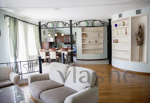 Daily Bolshoi Golovin Lane, 2, Moscow - apartment by the day