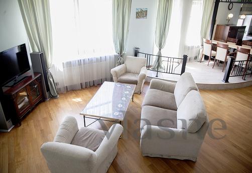 Daily Bolshoi Golovin Lane, 2, Moscow - apartment by the day