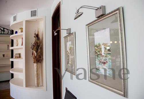 Daily Bolshoi Golovin Lane, 2, Moscow - apartment by the day
