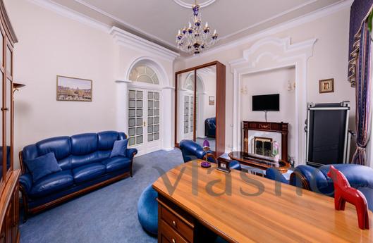 Daily Kutuzov Avenue, 18, Moscow - apartment by the day