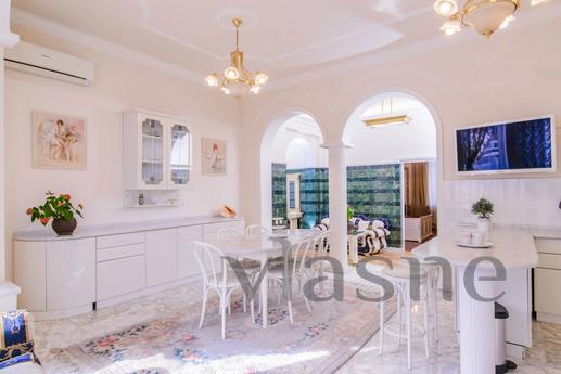 Daily Kutuzov Avenue, 18, Moscow - apartment by the day