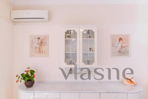 Daily Kutuzov Avenue, 18, Moscow - apartment by the day