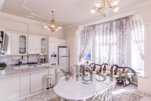 Daily Kutuzov Avenue, 18, Moscow - apartment by the day