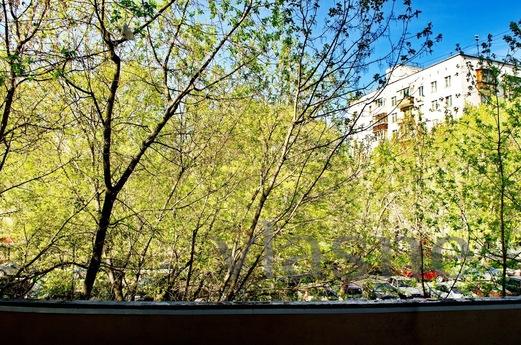 Daily Red Presnya 12, Moscow - apartment by the day
