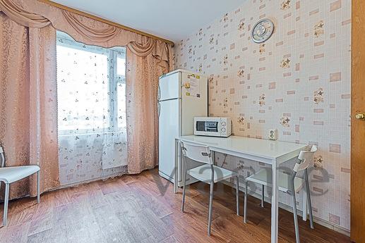 1k square in the metro specific, Saint Petersburg - apartment by the day