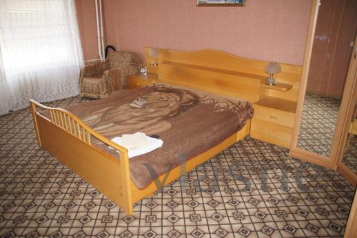 2 bedroom apartment located on the street Komsomolskaya 8. M