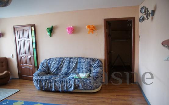 3-bedroom apartment per night, Volgograd - apartment by the day