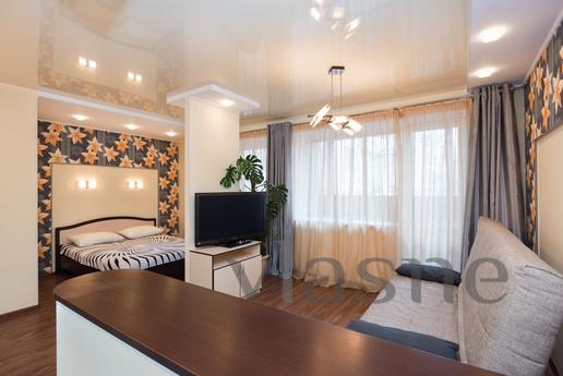 Lunacharsky 180, Yekaterinburg - apartment by the day