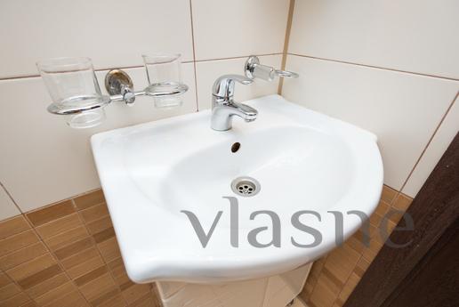 Lunacharsky 180, Yekaterinburg - apartment by the day