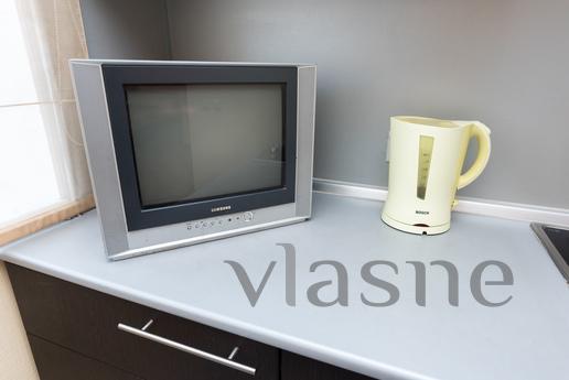 Lunacharsky 180, Yekaterinburg - apartment by the day