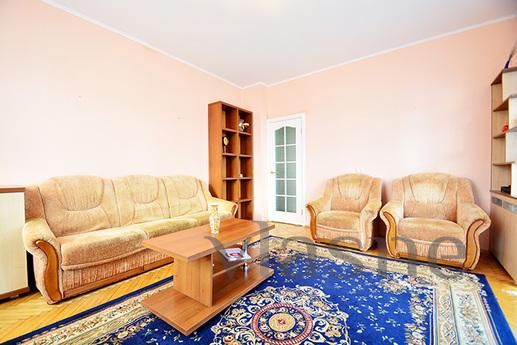 Spacious 2-bedroom apartment on the Clic, Moscow - apartment by the day