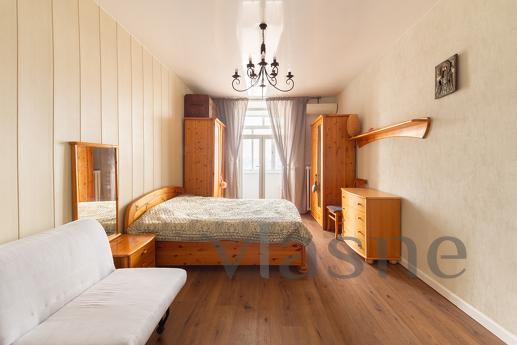 A two-room apartment in Pobedy Park is available for familie