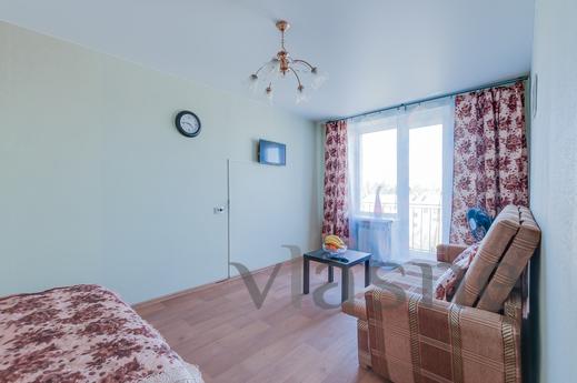 Cozy apartmen 50 meters from the subway, Saint Petersburg - apartment by the day