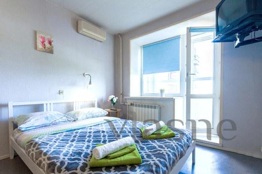 Comfortable apartment with excellent views in a brick house.